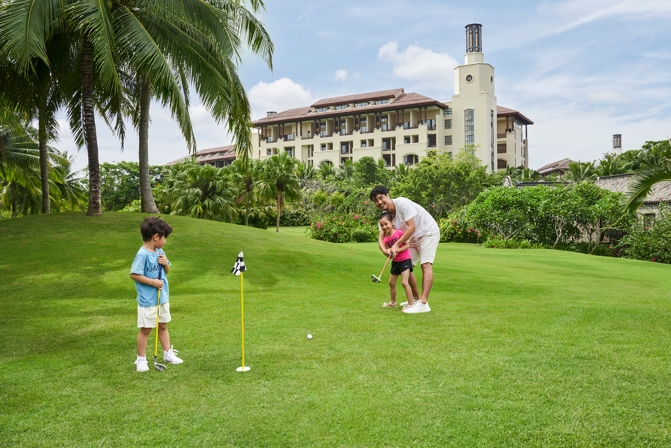 Hainan Sunshine Island 7-Day Golf Private Leisure Tour